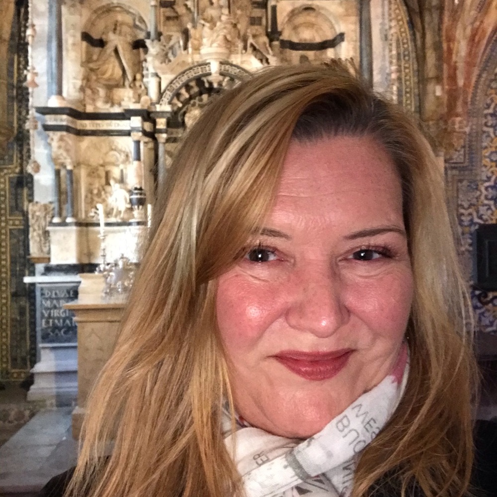 Meet your Posher, Julie